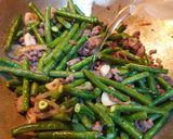 Foto langkah ke 3 dari resep Tumis Daging Sapi Giling Kacang Panjang&Tauge.