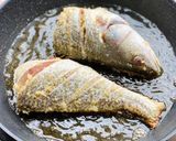 Hình bước làm 2 của món Cá Hồng Biển Chiên Muối Sả