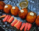 A picture of step 5 of Cheesy potato balls.