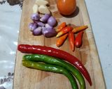 Foto langkah ke 1 dari resep Pindang Tongkol Kuah Kecap Pedas.
