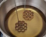 A picture of step 4 of Beehive Cookies (Rose Cookies).