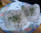 Foto del paso 4 de la receta: Pescadilla al horno con brócoli