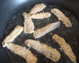 Foto del passaggio 4 della ricetta Alici fritte dorate