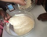 A picture of step 4 of Japanese sponge cake.