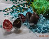 A picture of step 14 of Geode Chocolate Eggs.