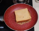 A picture of step 4 of Banana Nutella Caramelised Toast.