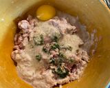 Une image de l'étape 3 de Meatloaf et sauce aux canneberges.