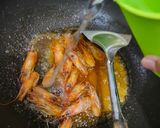 Foto langkah ke 2 dari resep Tom yam udang steamboat | Kuah super cantik.