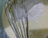 Foto langkah ke 3 dari resep Bolu pisang kukus lembut (no mixer,anti gagal insyaallah).