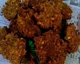 A picture of step 6 of Moong Dal Vada.