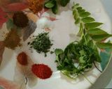A picture of step 4 of Motor paneer greavy masala.