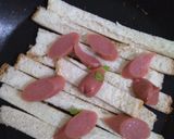 Foto langkah ke 2 dari resep Pizza Kulit Roti Tawar Ekonomis.