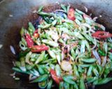 Foto langkah ke 2 dari resep Tauco Ebi Sayur Buncis.