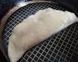 Фото кроку 7 до Идеальные чебуреки на минеральной воде.