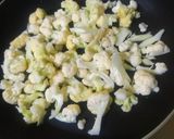 A picture of step 2 of Cheesey Cauliflower.