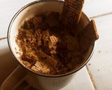 Foto langkah ke 7 dari resep Kopi Topping wafer.