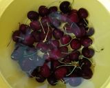 Hình bước làm 1 của món Cherry ngâm đường - Cherry ngâm rượu