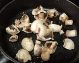 Foto del paso 2 de la receta: Gambones del Mar🦐🦐🐚 y la Tierra🍄