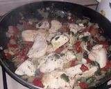 Foto del paso 3 de la receta: Pollo con papas y queso crema
