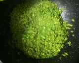 A picture of step 2 of Peas halwa.