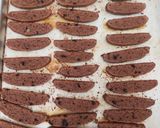 Foto langkah ke 4 dari resep Sourdough Chocolate Biscotti (Unfed Starter).