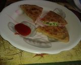 A picture of step 5 of Pizza paratha  .