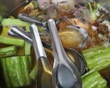 รูปขั้นตอนการทำที่ 7 ของ ก๋วยเตี๋ยวบะหมี่มะระน่องไก่