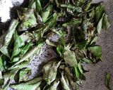 कडिपत्त्याची खमंग चटणी (kadhipatta chutney recipe in marathi) रेसिपी स्टेप 3 फोटो 