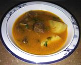 A picture of step 5 of Alo gosht shorba.