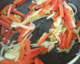 Foto del paso 4 de la receta: Quinoa salteada con verduras en Lékué