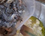 Foto langkah ke 3 dari resep Asam Manis Udang Ayam.