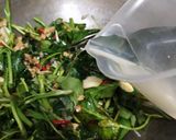 Foto langkah ke 3 dari resep Tempe Tumis Kangkung.