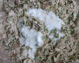 A picture of step 2 of Jowar methi thepla.