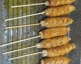 Foto langkah ke 2 dari resep Sosis Bakar Bumbu Pedas.