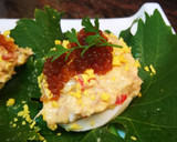 Foto del paso 9 de la receta: Huevos rellenos con caballa, pimiento asado y perlas de soja