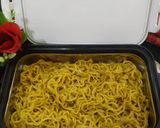 A picture of step 1 of Maggi.