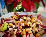 Foto del paso 2 de la receta: Ensalada de endivias rojas, remolacha, aguacate y queso Keos