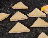 Foto del paso 5 de la receta: Canapés de queso Gruyère