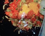 A picture of step 3 of Veg Tawa poulao.