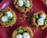 A picture of step 6 of Paneer egg aalu nest.