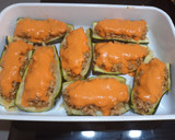 Foto del paso 5 de la receta: Calabacín relleno de pavo y salsa de piquillos