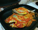 Foto langkah ke 4 dari resep Ikan bawal bakar 🐟 (Happycall).