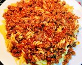 Hình bước làm 3 của món Nui Xào Thịt Bò Phô Mai