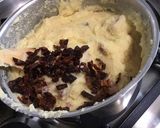 Une image de l'étape 14 de Gratin de polenta au lard, tomates, oignon, paneer et parmesan.