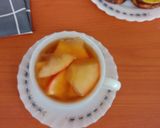 Foto langkah ke 3 dari resep Teh apel hangat.