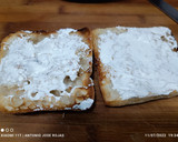 Foto del paso 3 de la receta: Triángulo de crema de queso azul y salmón ahumado