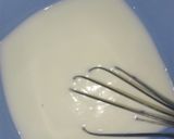 A picture of step 4 of Caramal egg pudding.