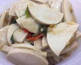 รูปขั้นตอนการทำที่ 3 ของ กะเพราไก่ยอ