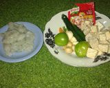 Foto langkah ke 1 dari resep Udang masak cabe hijau.