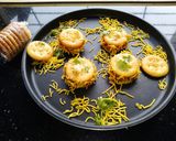 A picture of step 6 of Monaco biscuit sandwich.